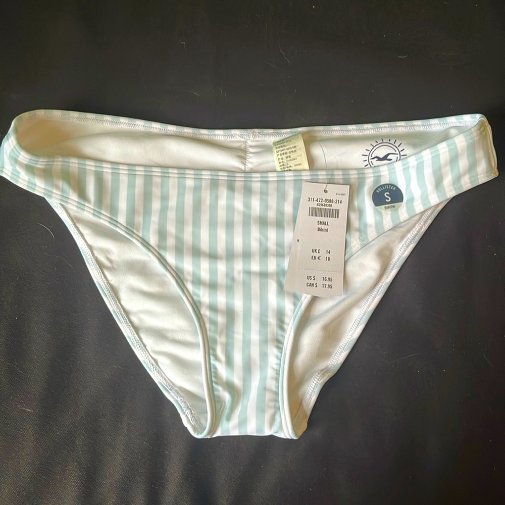Hollister, small bikini bottoms new with tags